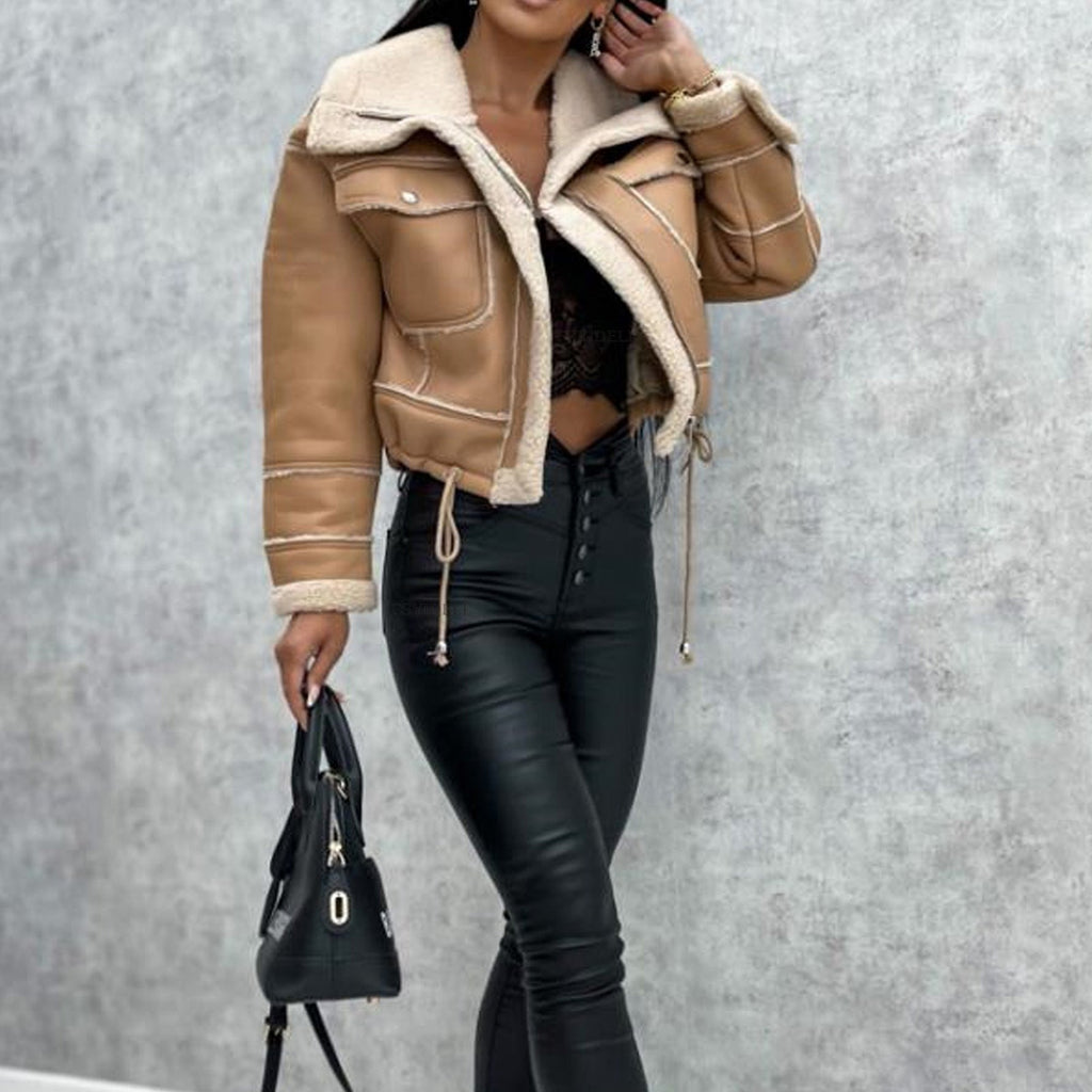 Ana | Chaqueta Entallada con Solapas