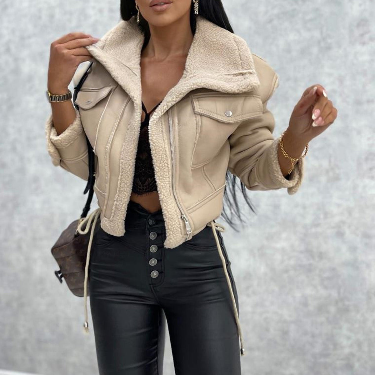 Ana | Chaqueta Entallada con Solapas