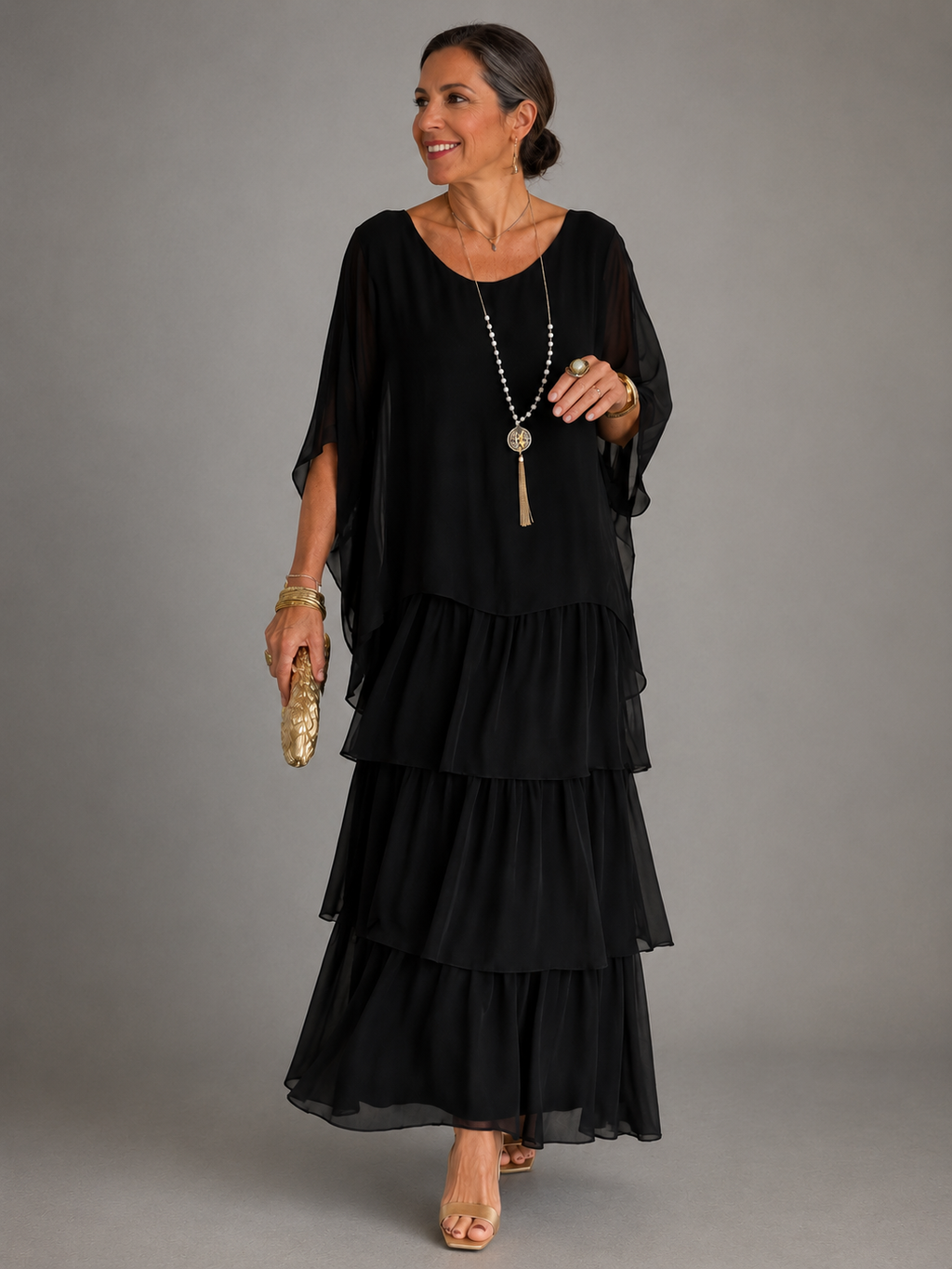 Lara · Vestido Maxi de Gasa con Manga Capa