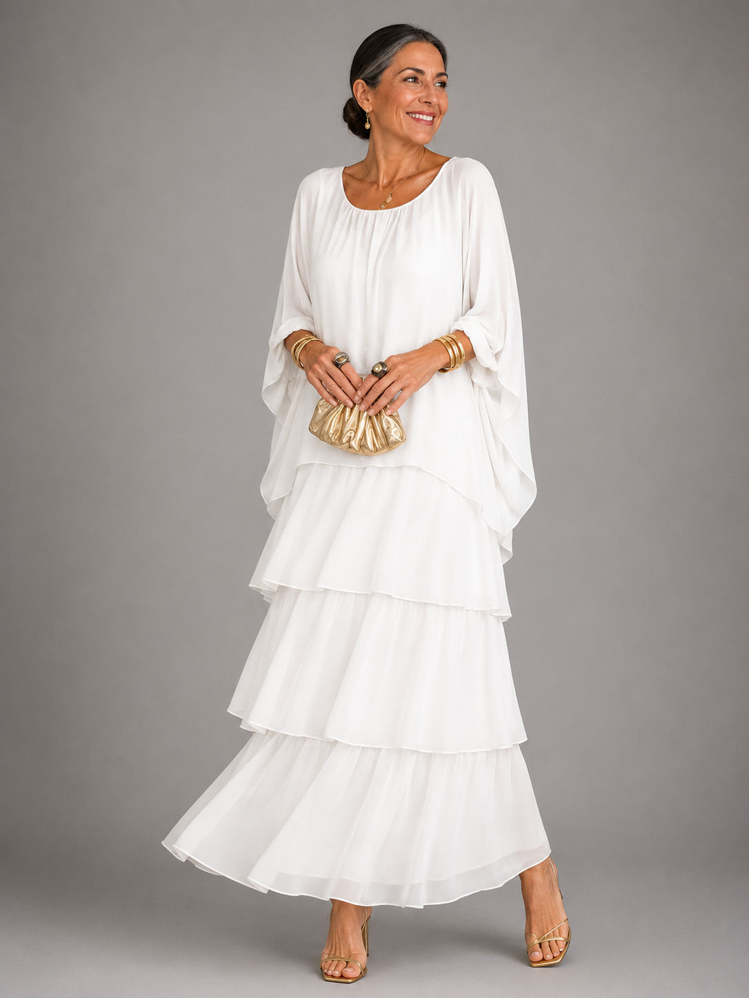 Lara · Vestido Maxi de Gasa con Manga Capa