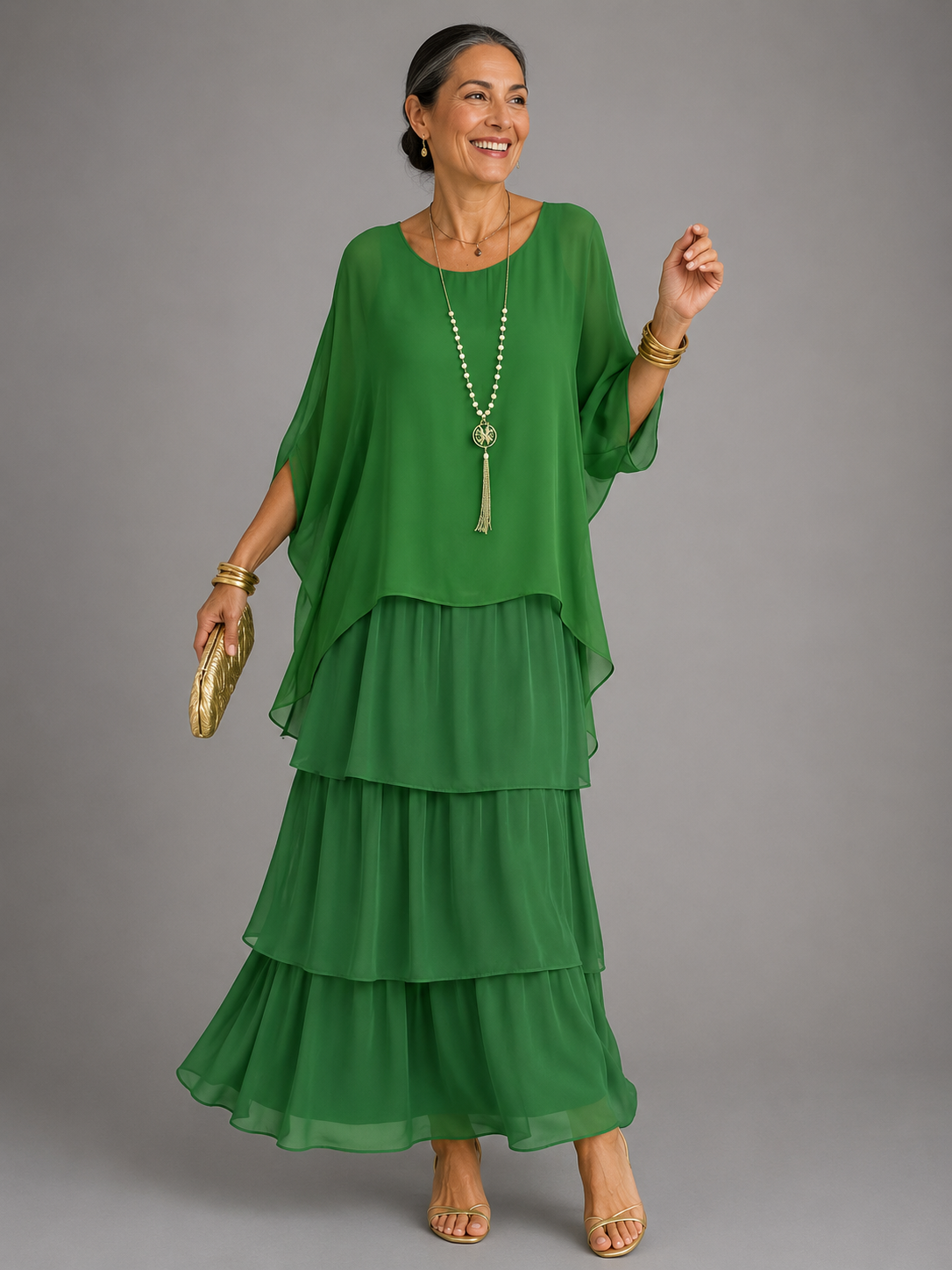 Lara · Vestido Maxi de Gasa con Manga Capa