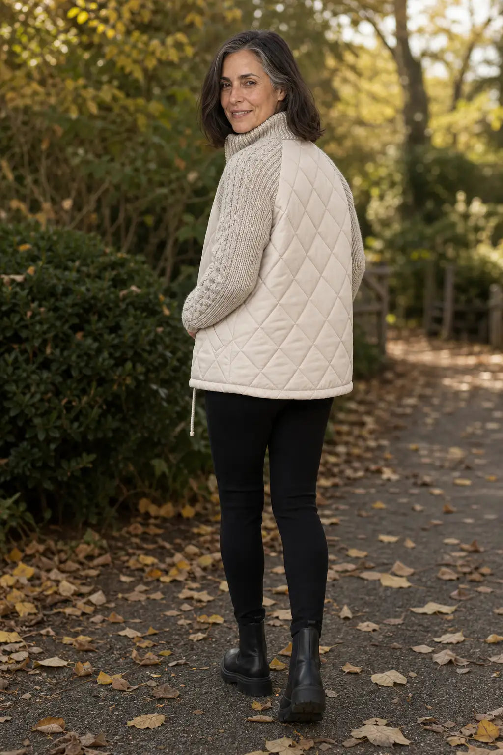 Elsa | Chaqueta Acolchada con Paneles de Punto