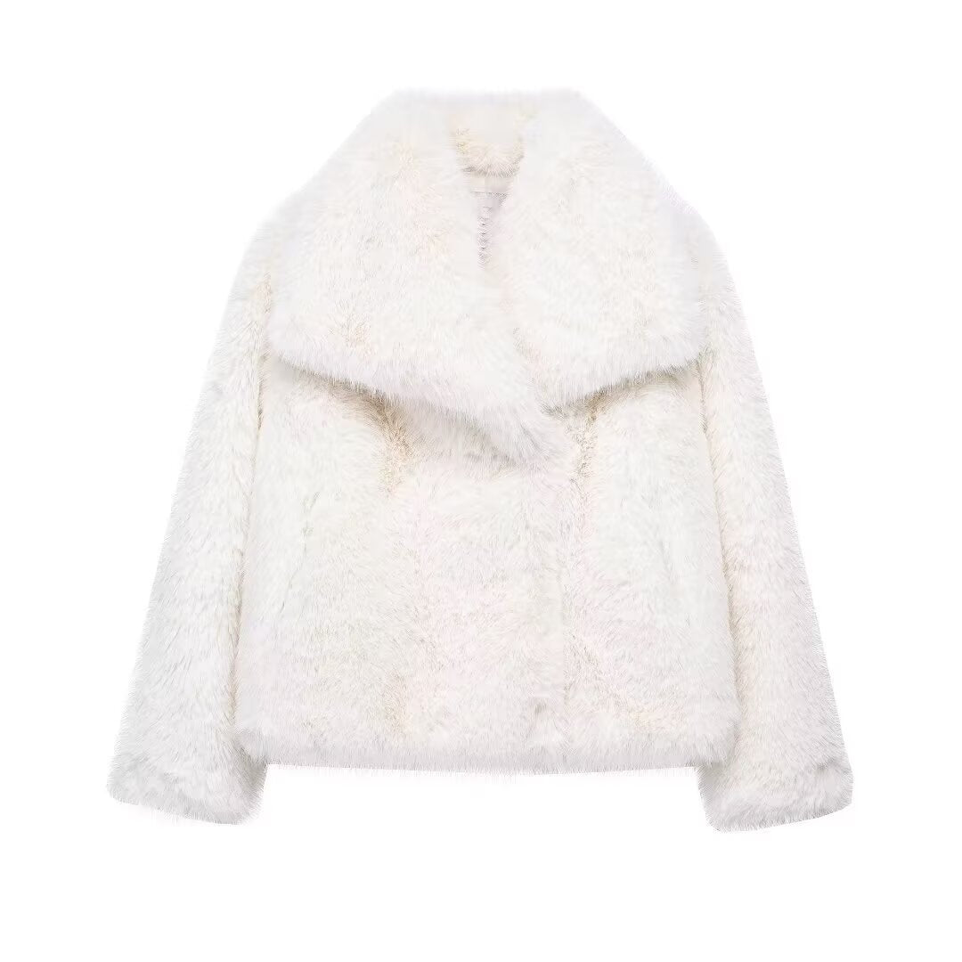 Margarita | Chaqueta Corta de Pelo con Cuello Ancho